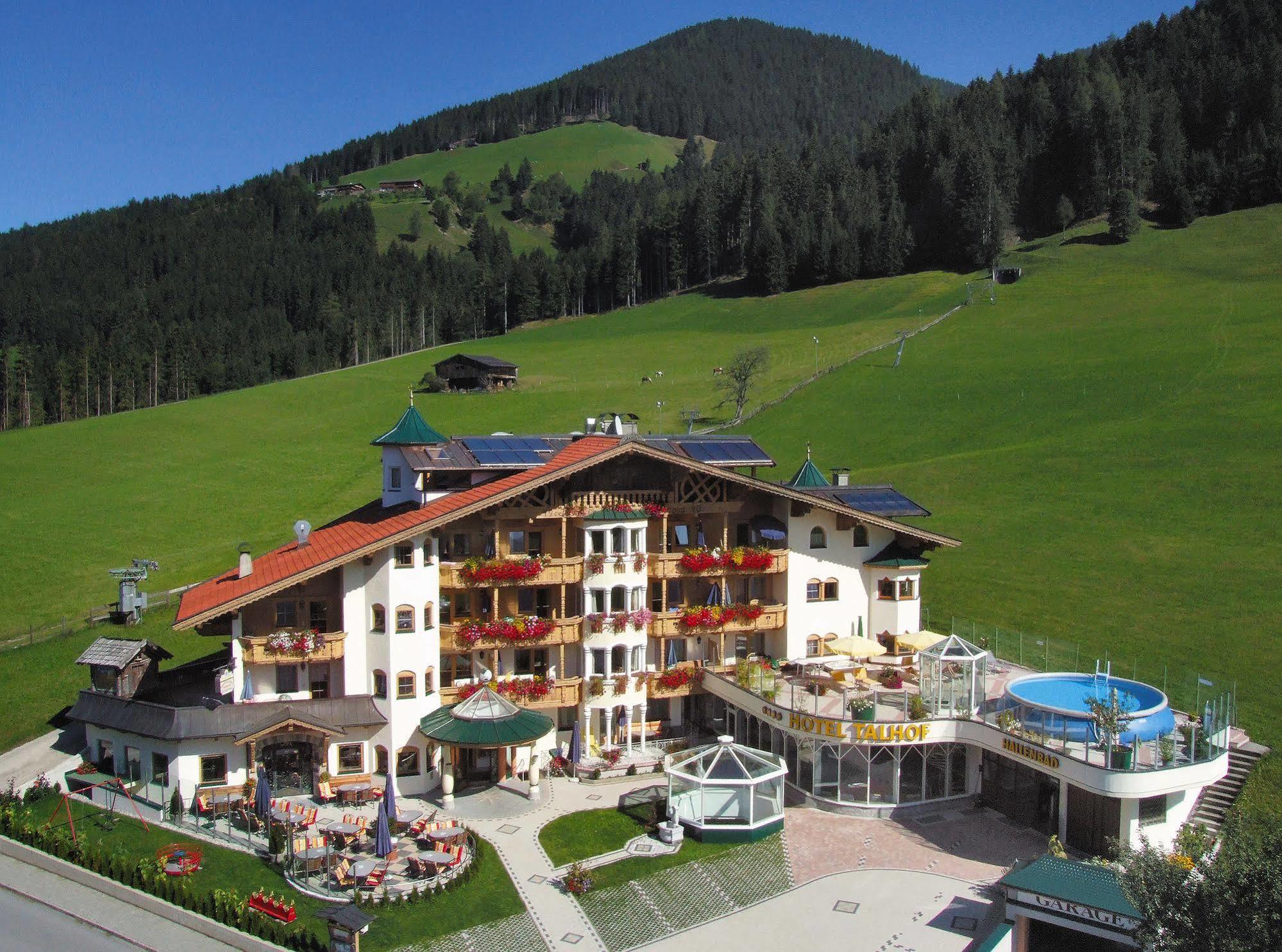 Apparthotel Talhof, Restaurant, Pool Und Spa Oberau Exterior foto